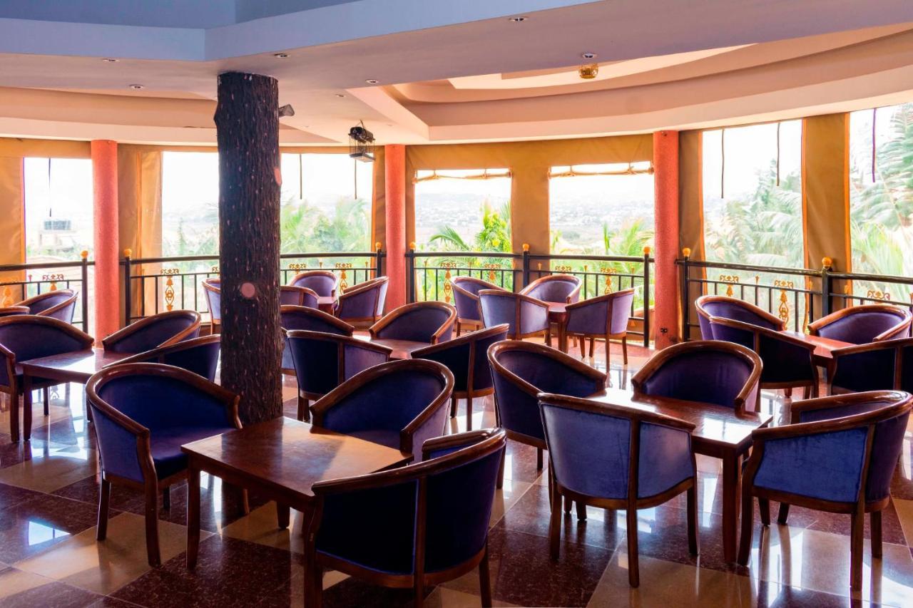Sapphire Hotel Entebbe Kigo Kajansi Экстерьер фото