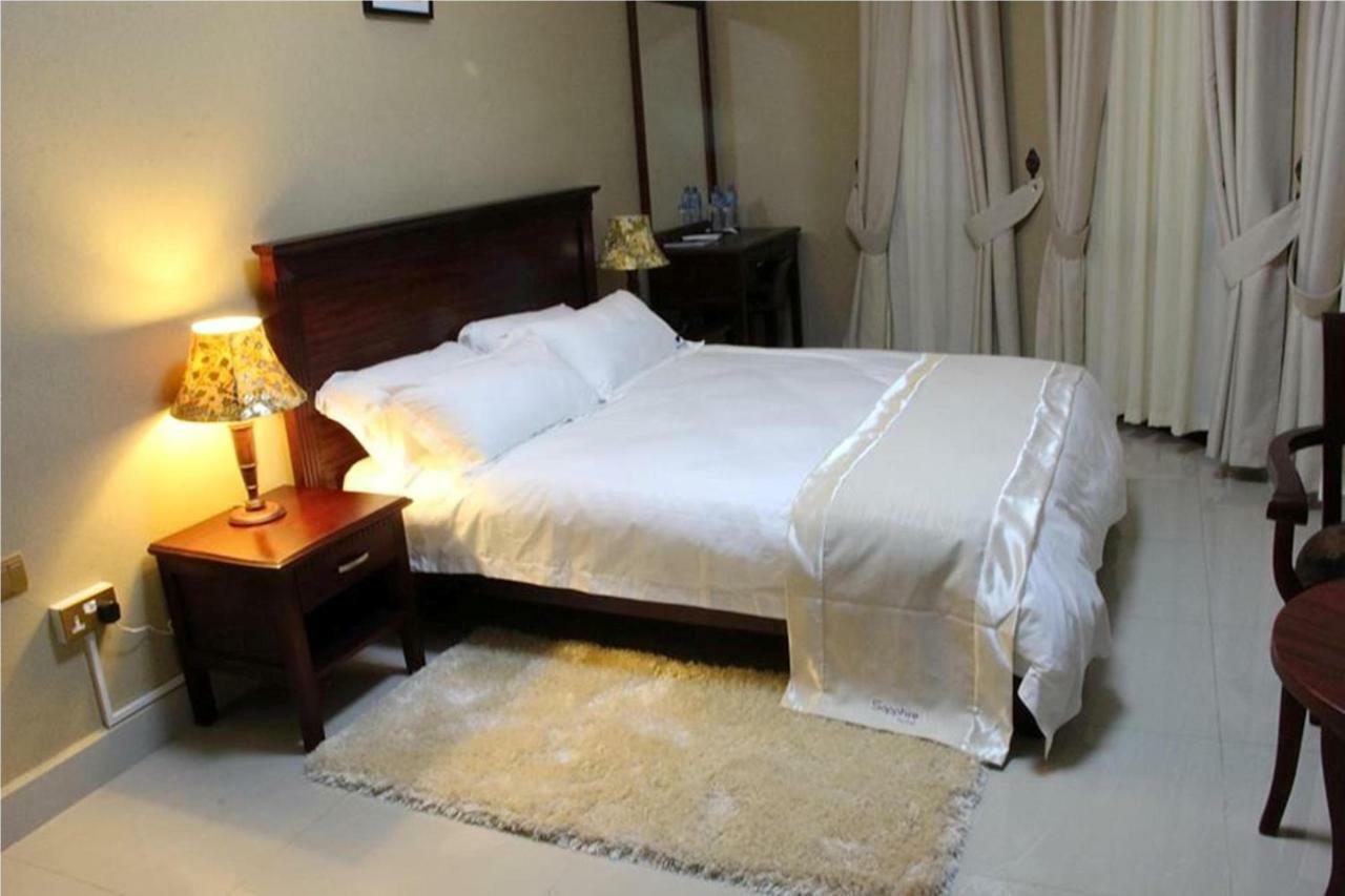 Sapphire Hotel Entebbe Kigo Kajansi Экстерьер фото